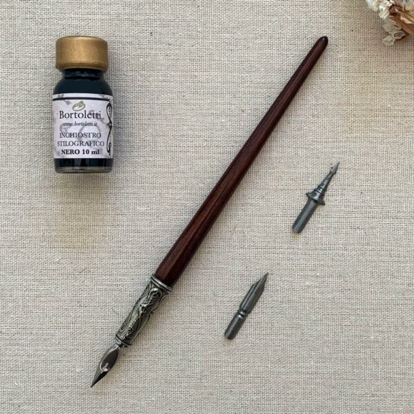 Porte plume bois calligraphie détails coffret