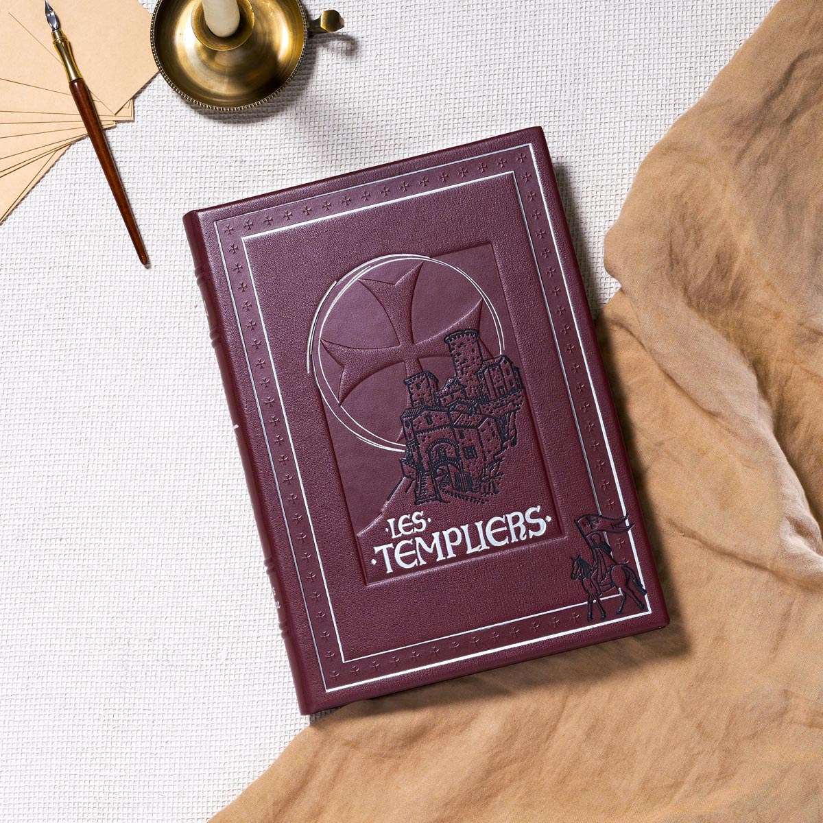 Les Templiers éditions LARROQUE livre de collection