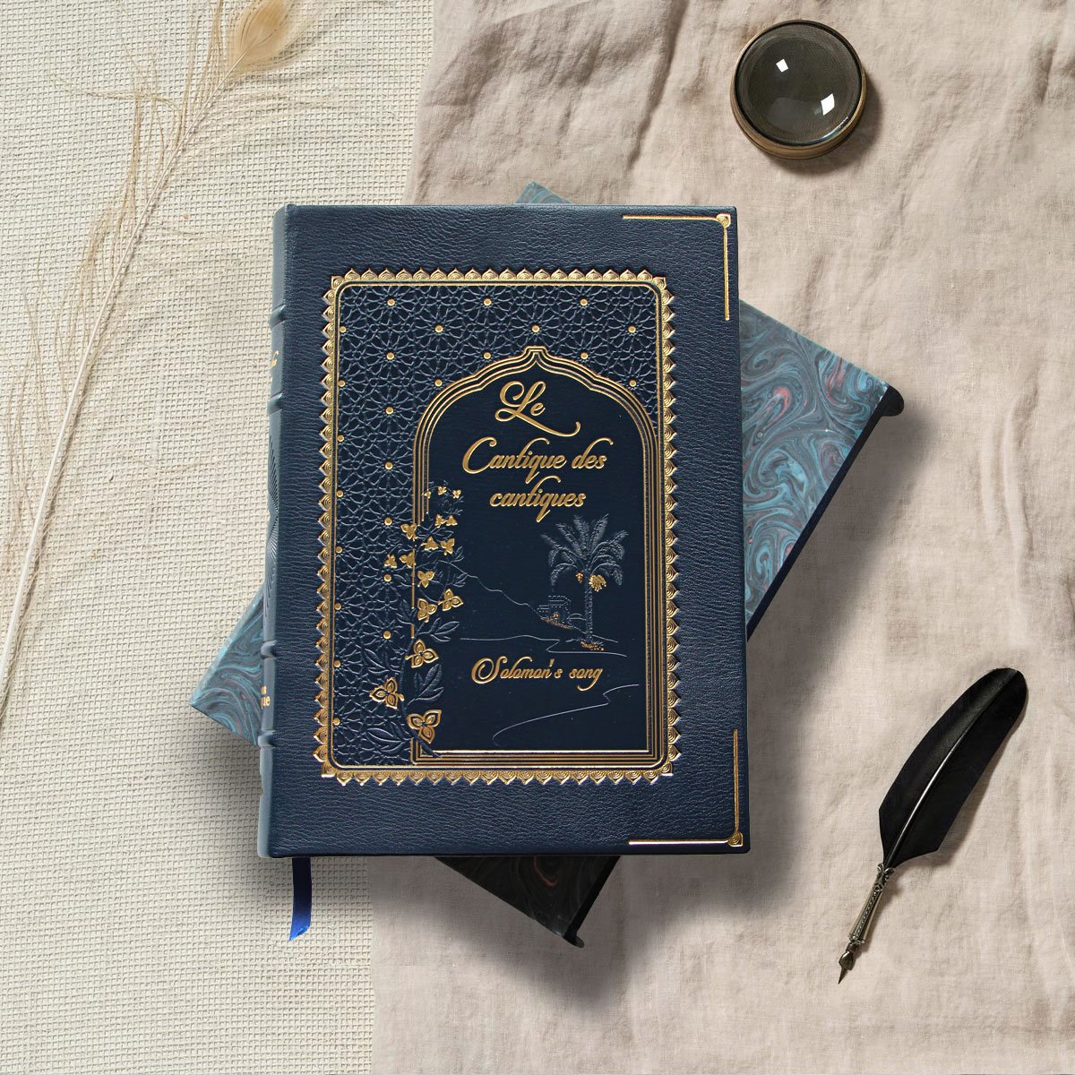 Livre Le Cantique des Cantiques reliure plein cuir bleu marine exemplaire luxe Editions Larroque