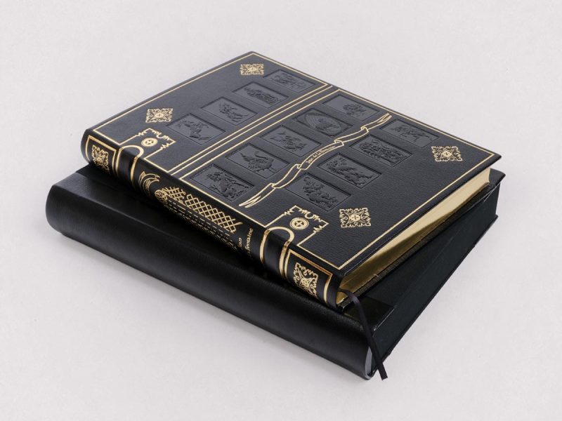 Les Fables de La Fontaine livre de collection édition LARROQUE noir